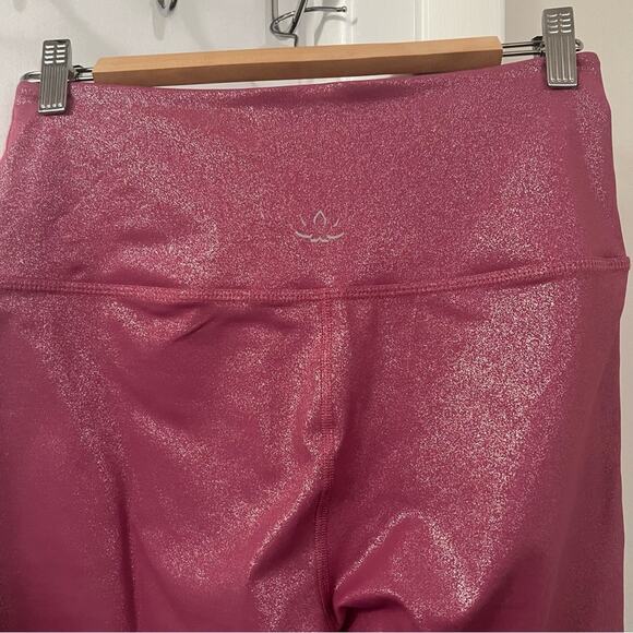 Beyond Yoga Twinkle High Waisted Twinkle 7/8 Midi Leggings - Picture 5 of 10